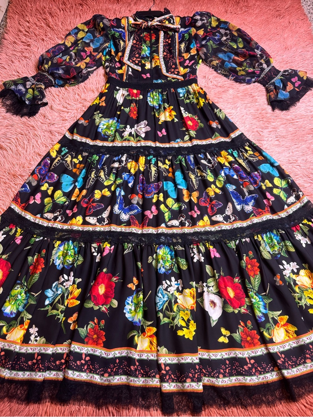 Alice + Olivia Camreigh Printed Blouson Sleeve Maxi Dress. Size 8 - Picture 9 of 17